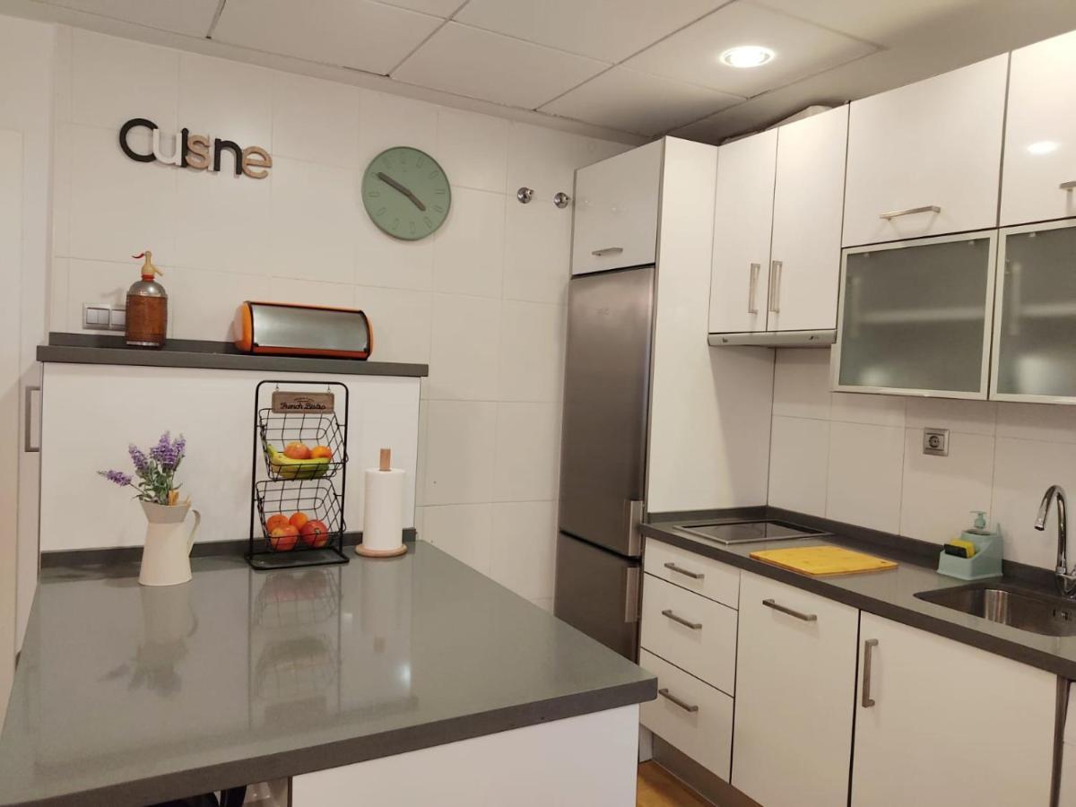 Apartamento Con Encanto Y Parking Trinidad 21 Malaga Bagian luar foto